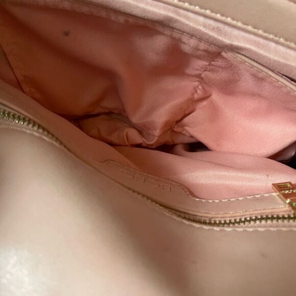 synthetic pink quilted shoulder/crossbody bag gold tone chain & accents - Picture 15 of 15